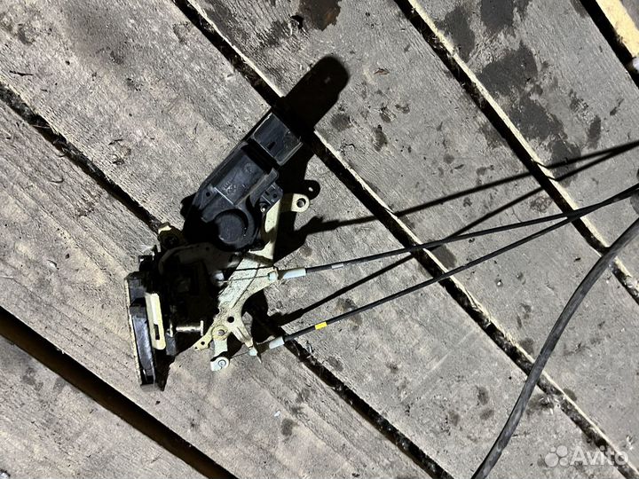 Замок двери Lifan Solano