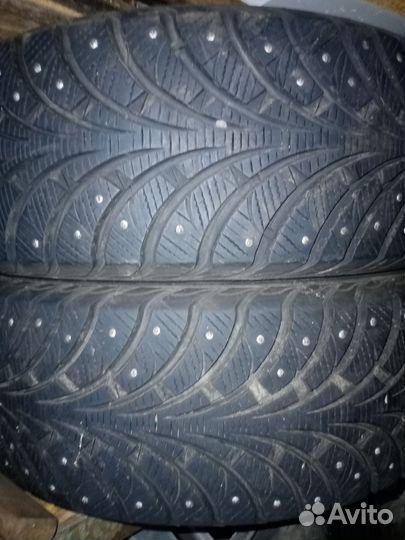 Автомобильные шины зимний 215.55. 17