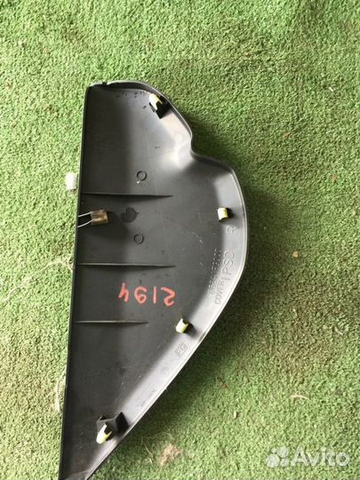 Пластик торпеды боковой правый