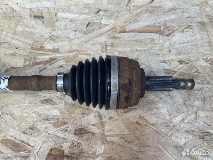 Привод передний левый Renault Duster