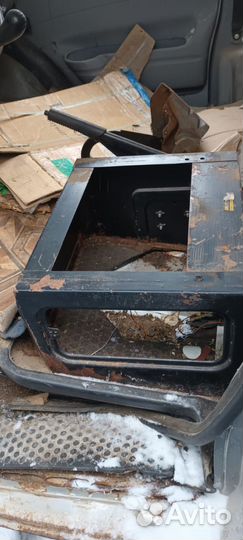 Дверь на LDV maxus пассажирская