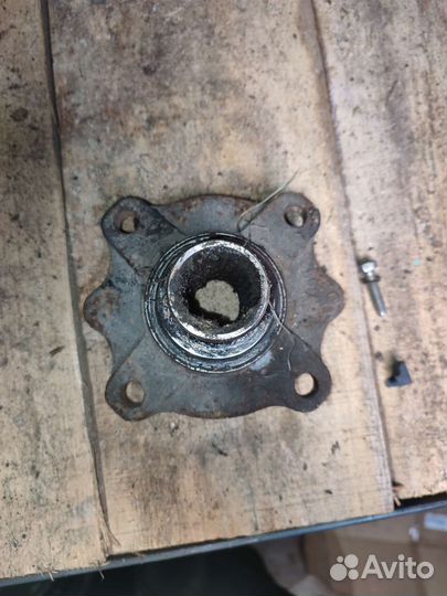 Ступица mazda 323 BA