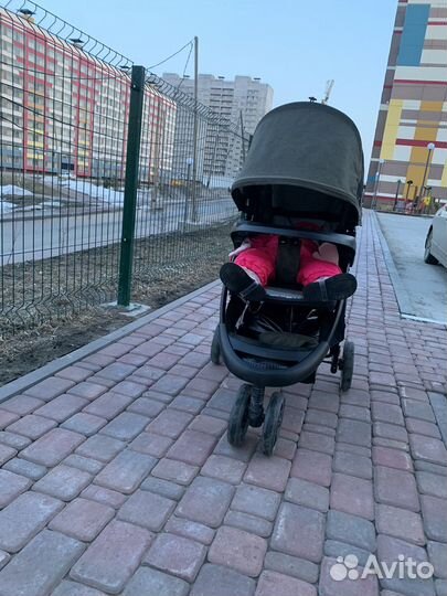 Коляска прогулочная