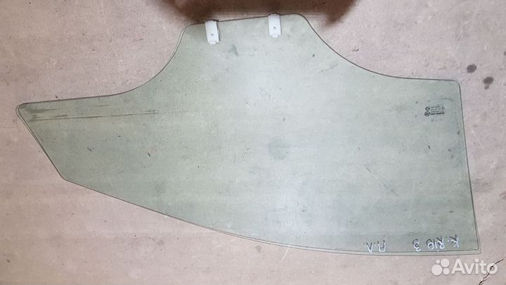 Стекло передней левой двери kia rio 3
