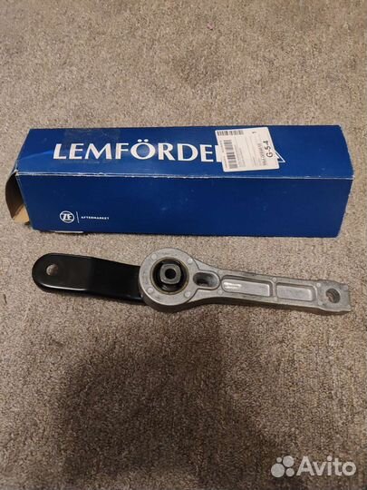 Опора двигателя volkswagen jetta V