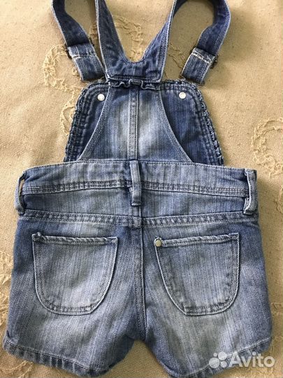 Джинсовые шорты на лямках 104