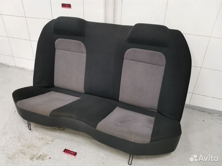 Задний диван Subaru Impreza WRX STI GC GC8 G10