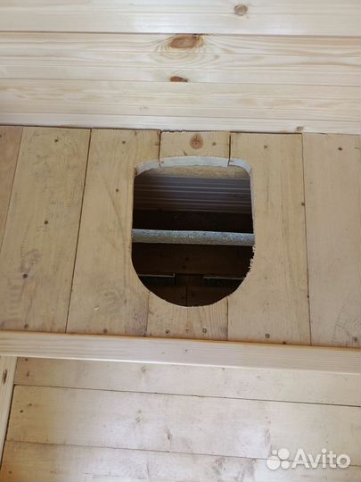 Дачный туалет деревянный