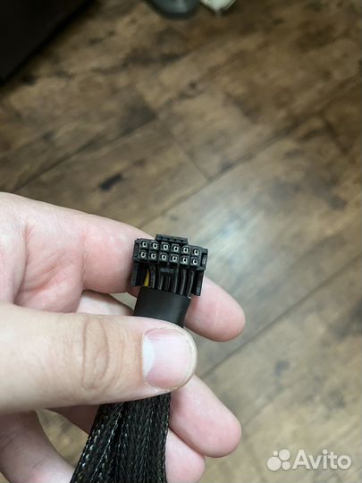 Г-образный кабель 12vhpwr для GeForce 4xxx