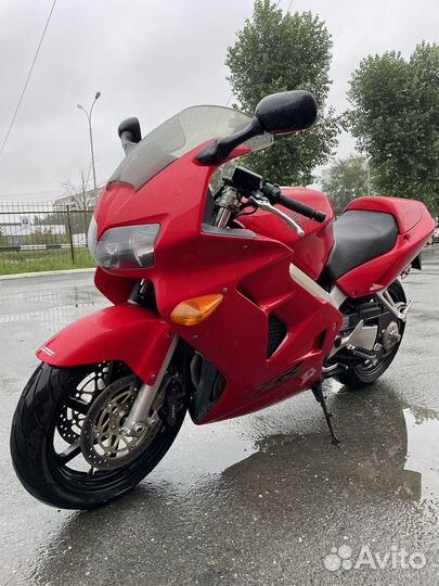 Honda VFR800FI, 1998г. Без пробега по РФ