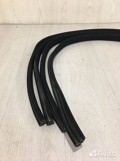 Бархотка двери (комплект) Mercedes Benz Cls350