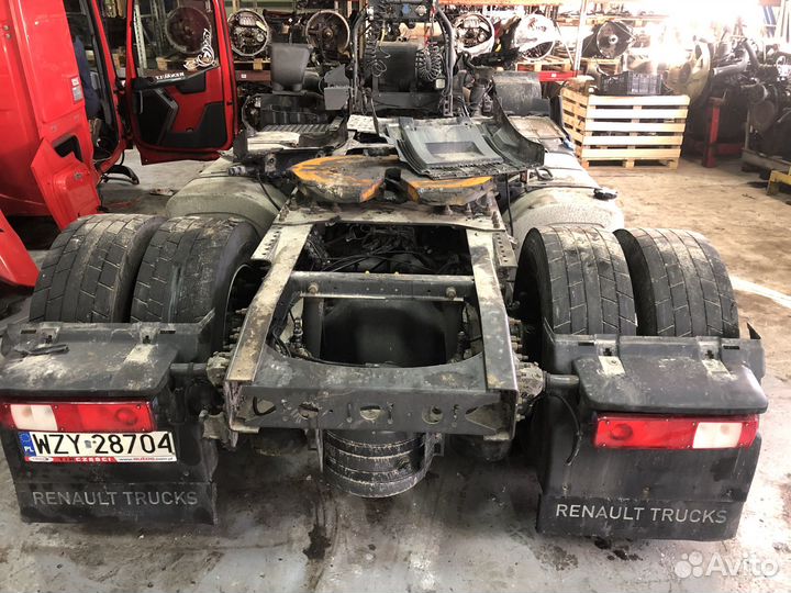 В разборе Renault T