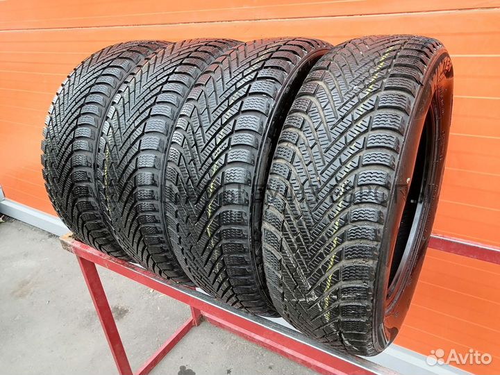 Pirelli Winter Cinturato 205/55 R16 94H