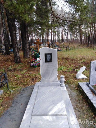 Памятники