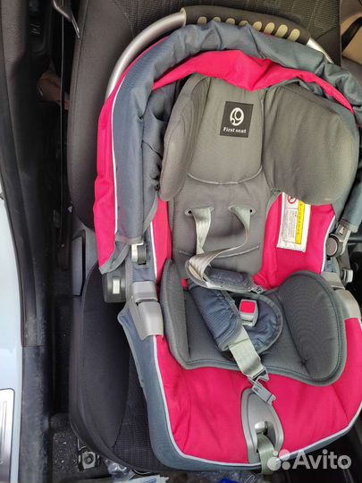 Детское автомобильное кресло люлька