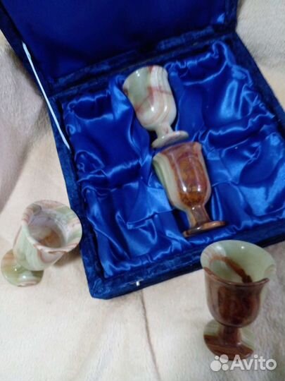 Набор бокалов из оникса в подарочной упаковке