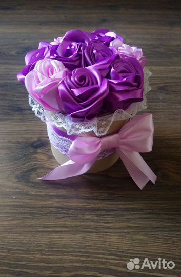 Подарок девушке. Подарок учителю. Цветы в коробке