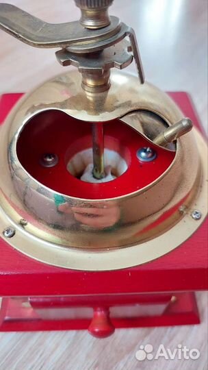 Ручная кофемолка