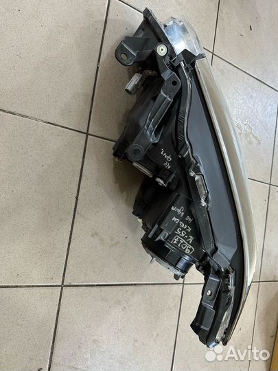 Правая фара Toyota Camry 55 ксенон не afs 9027