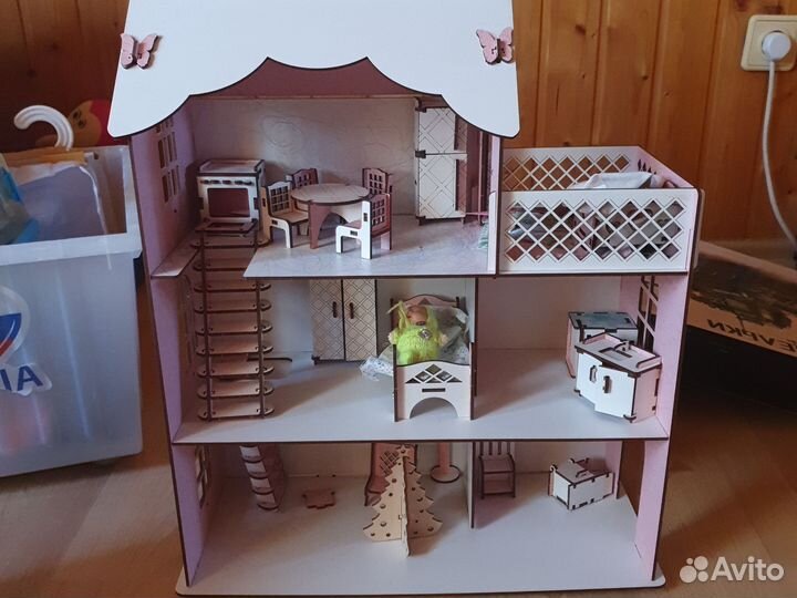 Домик кукольный