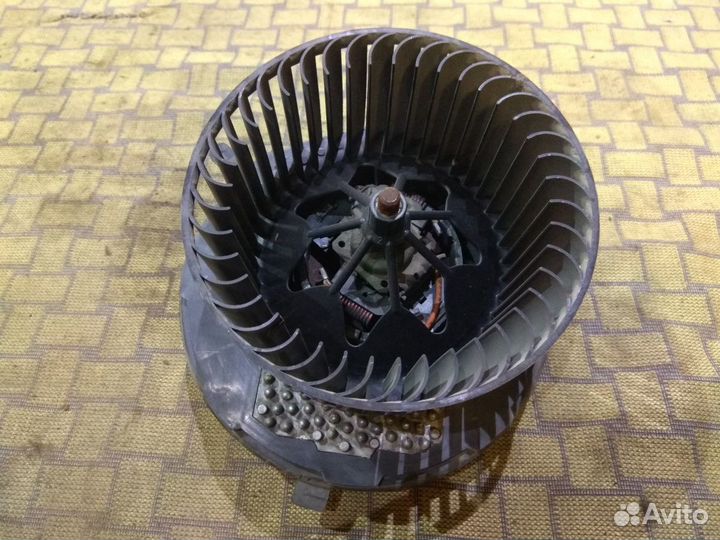 Моторчик отопителя VW Passat B6,VAG 3C1820015M