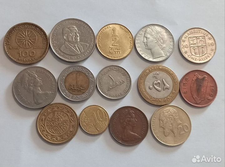 14 монет Великих Свершений, 12 стран