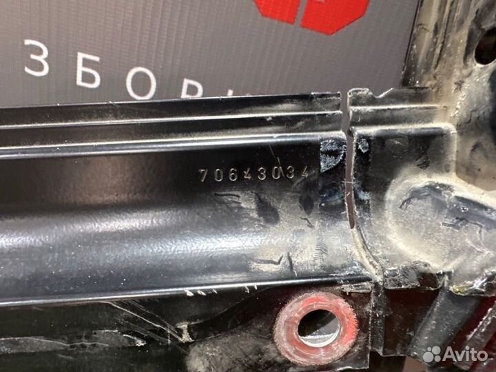 Рамка стекла двери задняя правая Audi A6 C6