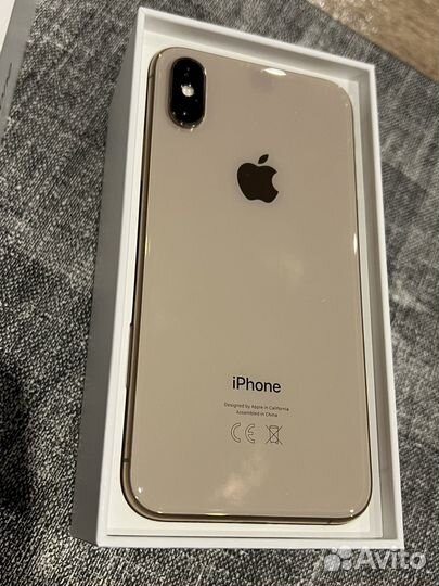 iPhone Xs, 64 ГБ