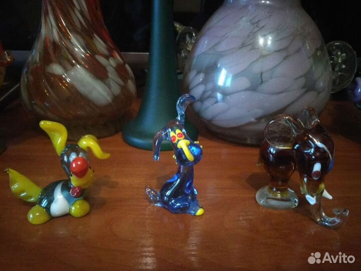 Статуэтки и вазы