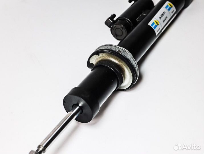 Передний правый амортизатор Mercedes AMG C63, C205