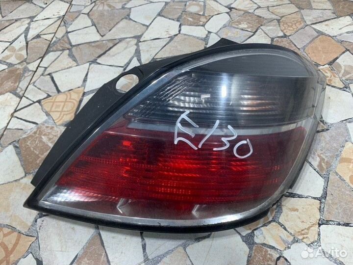Фонарь задний правый Opel Astra хетчбэк 1.8 Z18XER