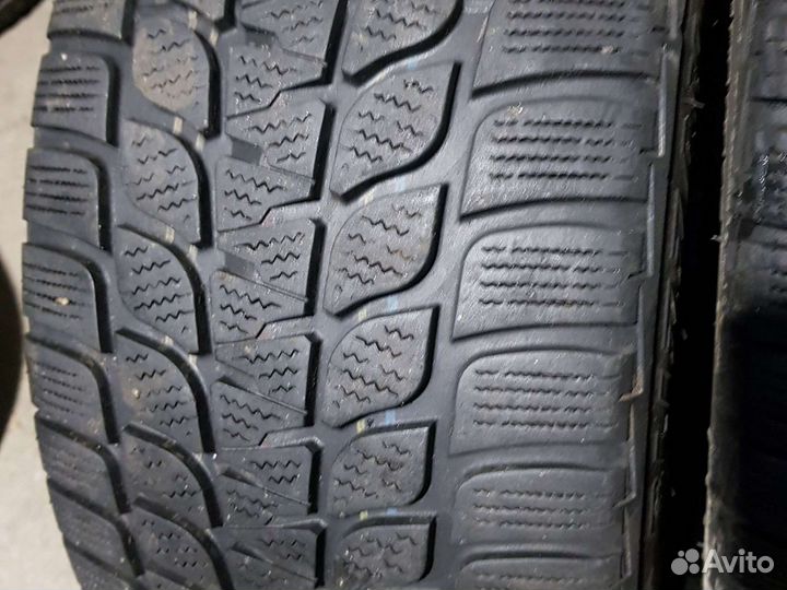 Bridgestone Blizzak LM-25 225/45 R17 91H