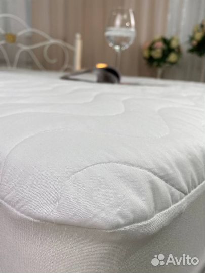 Наматрасник стеганый водонепроницаемый, 200х200см