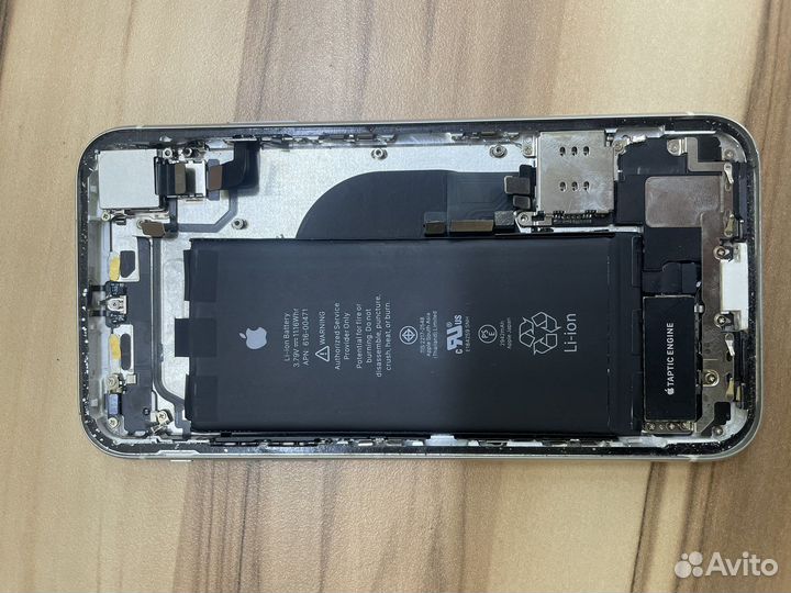 Корпус iPhone XR