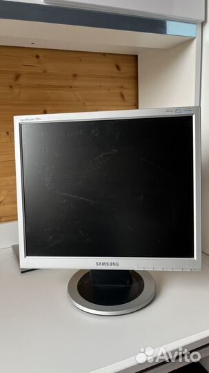 Монитор Samsung 17