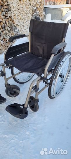 Инвалидная коляска новая