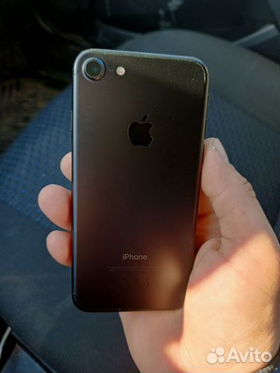 iPhone 7, 256 ГБ