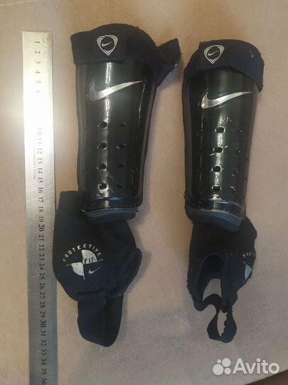 Щитки футбольные детские nike