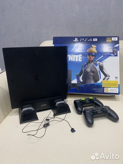 Sony playstation 4 PS4 pro 1tb