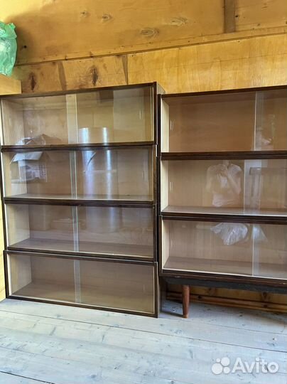 Книжные полки со стеклом СССР