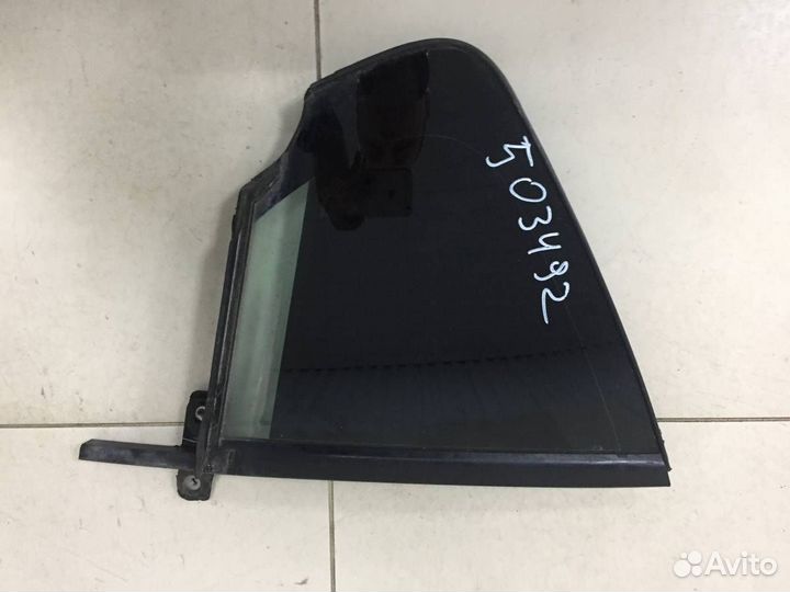Стекло двери задней правой форточка Volkswagen Jet