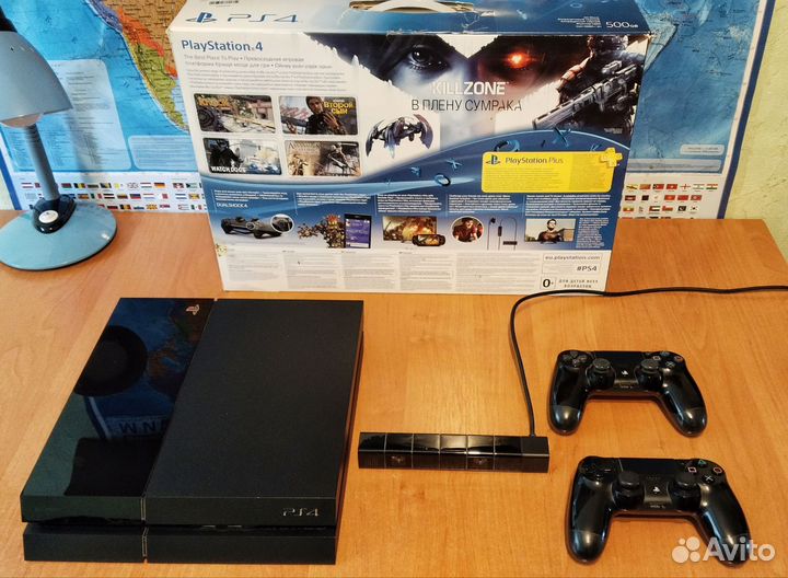 Sony PlayStation 4 + 2 Геймпада + PSCamera + Игра