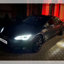 Tesla Model S AT, 2015, 105 000 км, с пробегом, цена 2 800 000 руб.