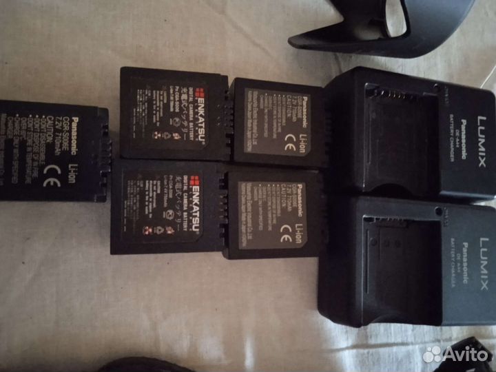 Компактный фотоаппарат