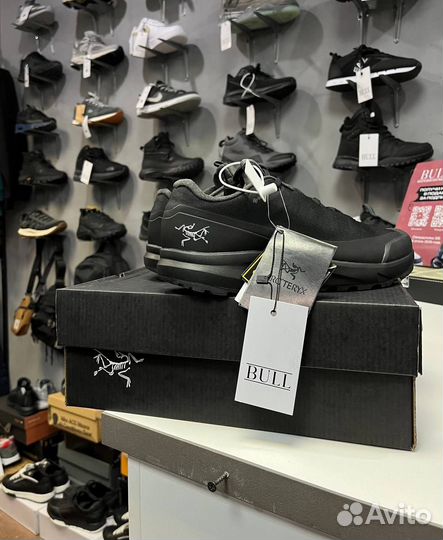 Gore-Tex в новых кроссовках Arcteryx