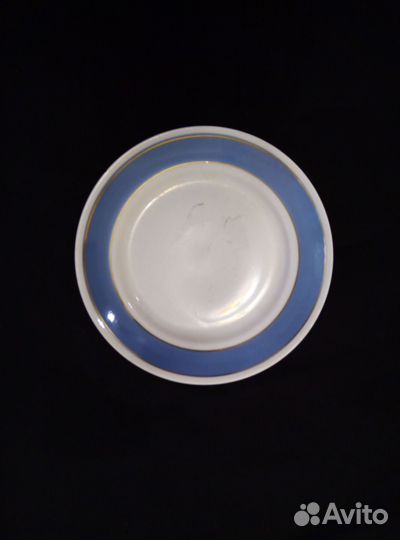 Тарелка СССР 20 см. фарфоровая