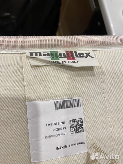 Детская кроватка с маятником и ящиком