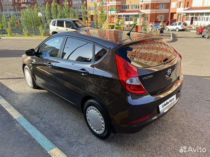 Hyundai Solaris 1.4 AT, 2015, 24 000 км