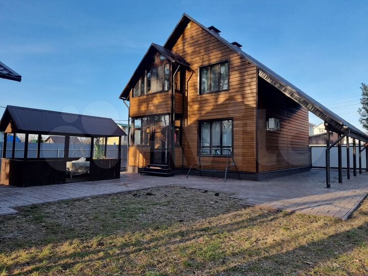 Коттедж 107 м² на участке 6 сот.