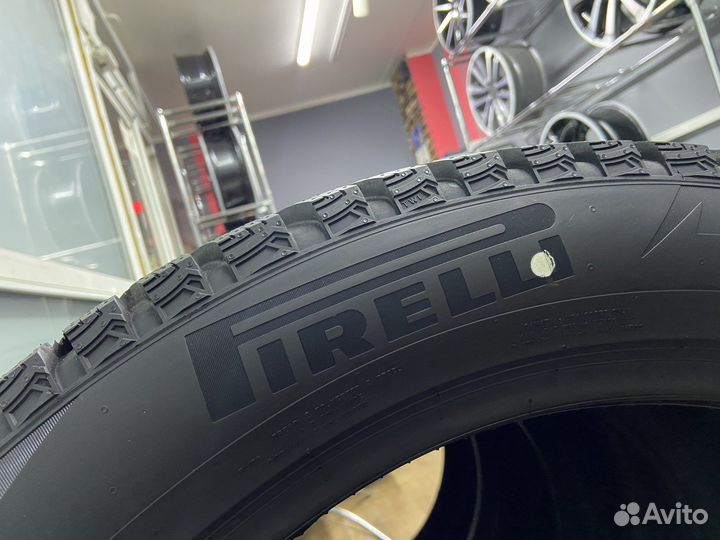 Pirelli Scorpion Ice Zero 2 285/45 R22 114H